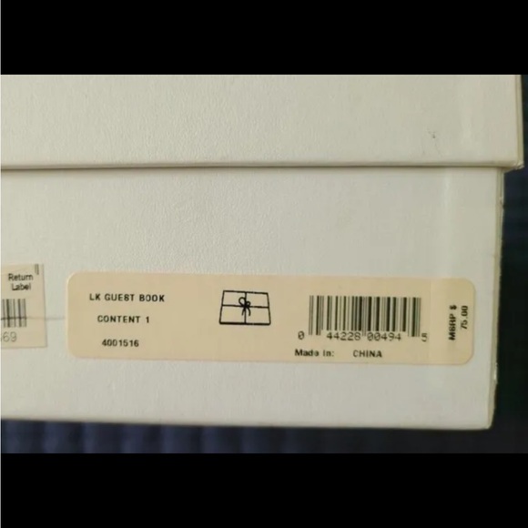 Vera Wang Guest Book ‘NEW’ - Picture 2 of 4